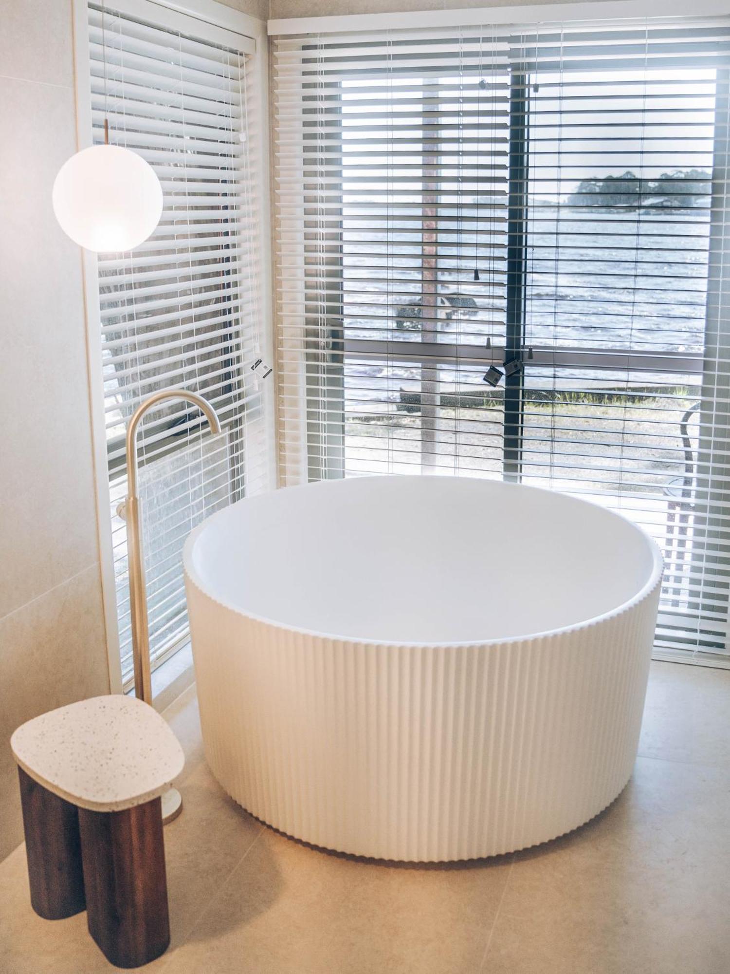 Risby Cove Boutique Hotel Strahan Buitenkant foto
