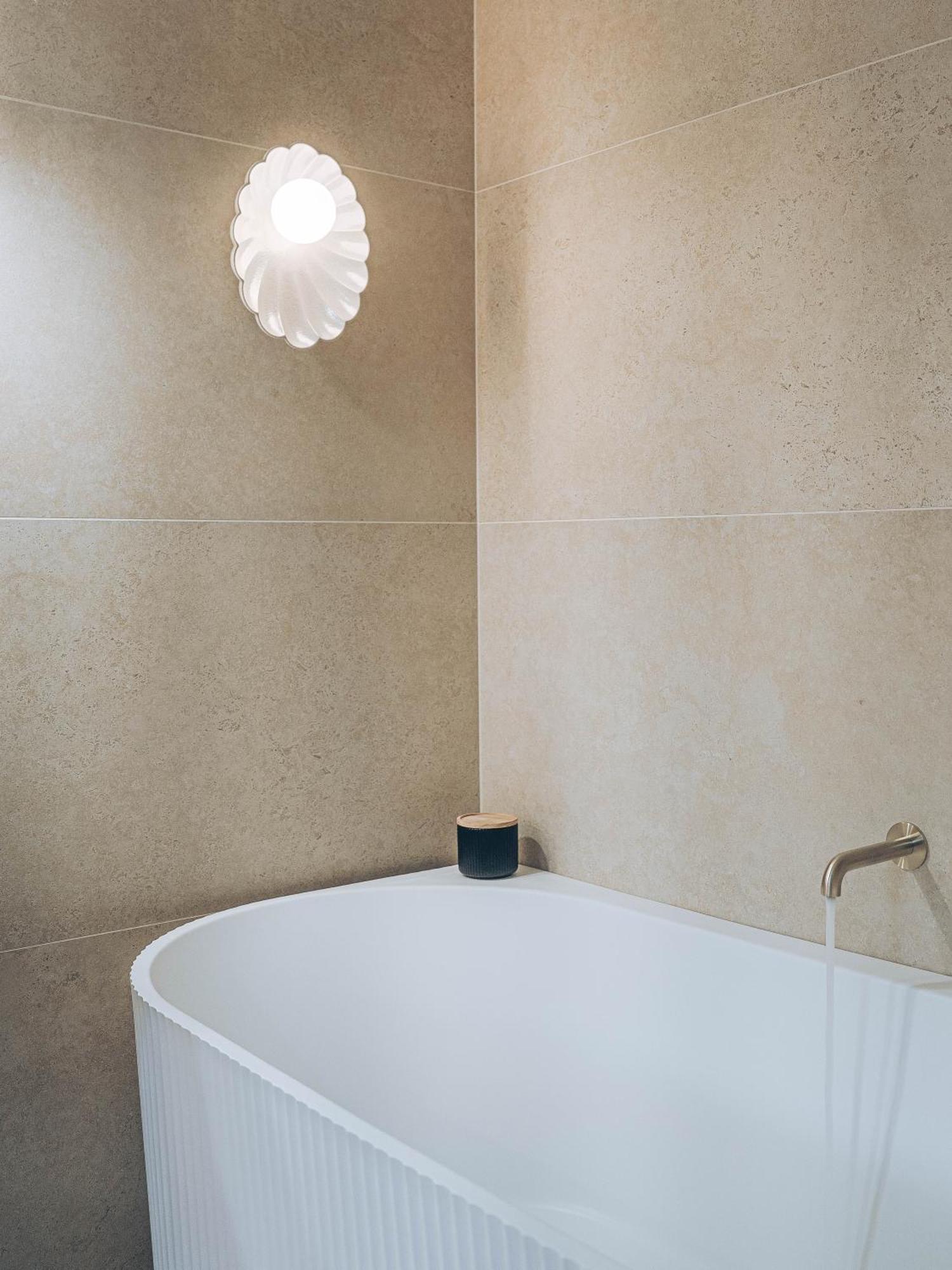 Risby Cove Boutique Hotel Strahan Buitenkant foto